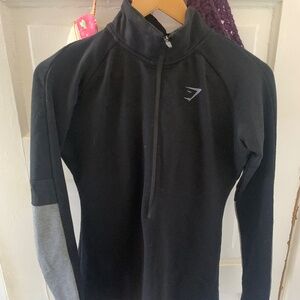 Gym shark long sleeved top